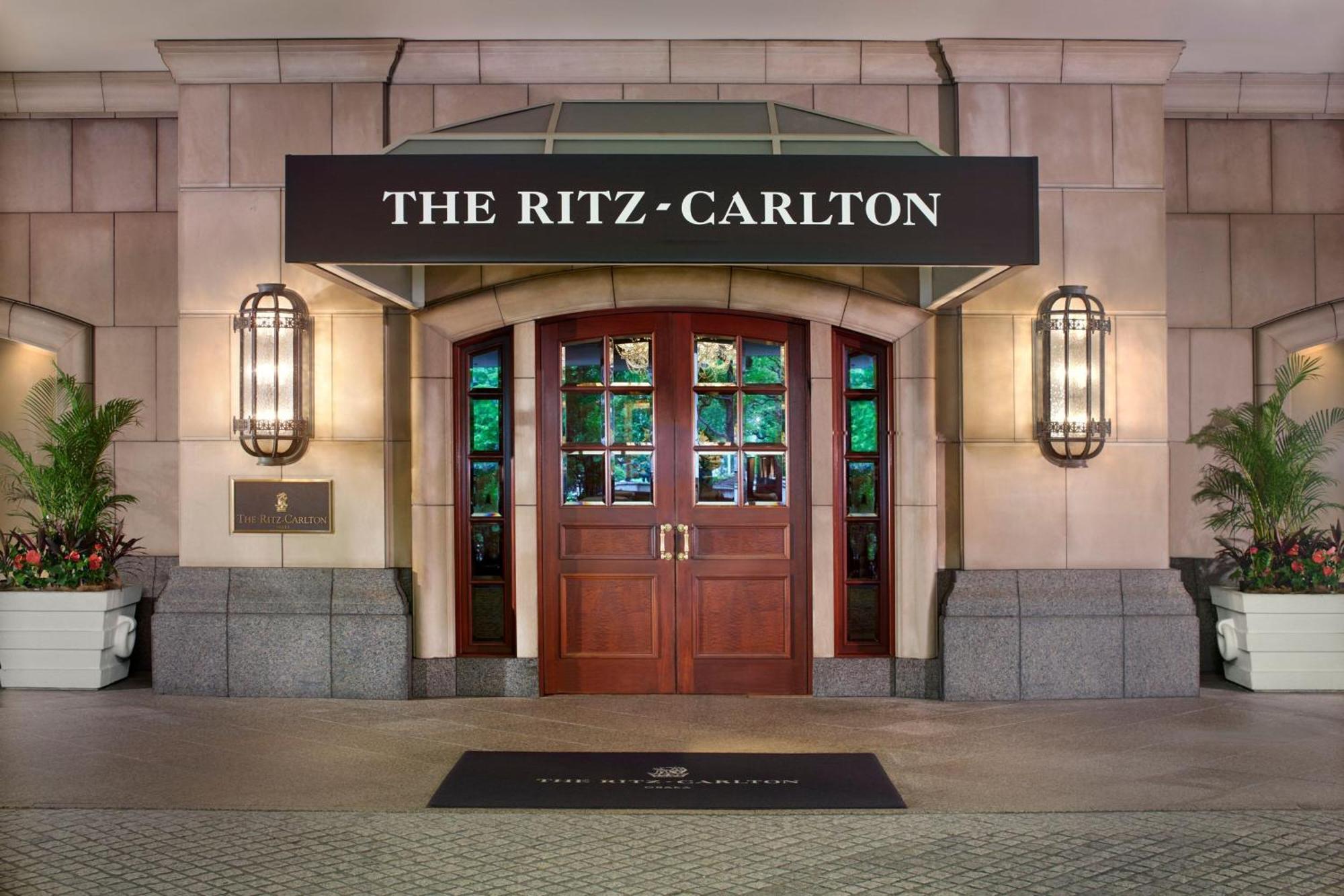 The Ritz-Carlton Osaka Hotel Luaran gambar